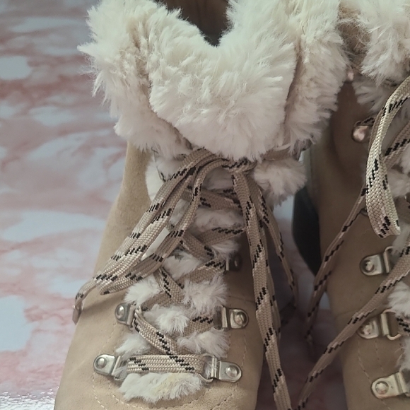 GUC Sam Edelman Darrah 2 Tan Suede Cream Fur Lace Up Boots Sz 9 - Picture 3 of 12